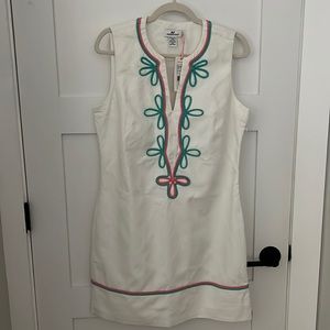 Vineyard vines shift dress